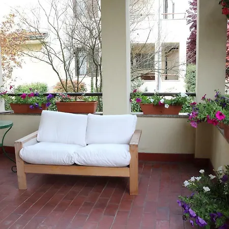 Bed & Breakfast Il Glicine Di Basiglio