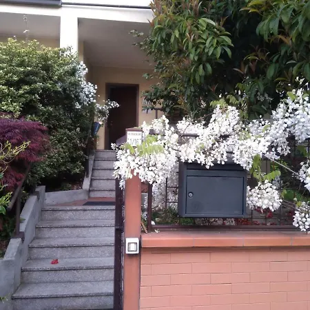 Bed & Breakfast Il Glicine Di Basiglio